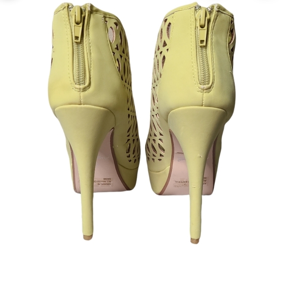 Anne Michelle Assasin Bootie Heels - Picture 4 of 6